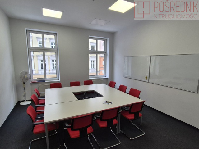 Lokal biurowy 221m2 przy al. Wojska Polskiego, 1p